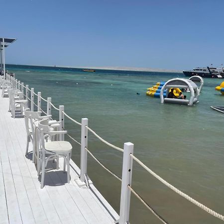 Serafy City Center Hostel And Pool For Foreigners Adults Only Hurghada Esterno foto