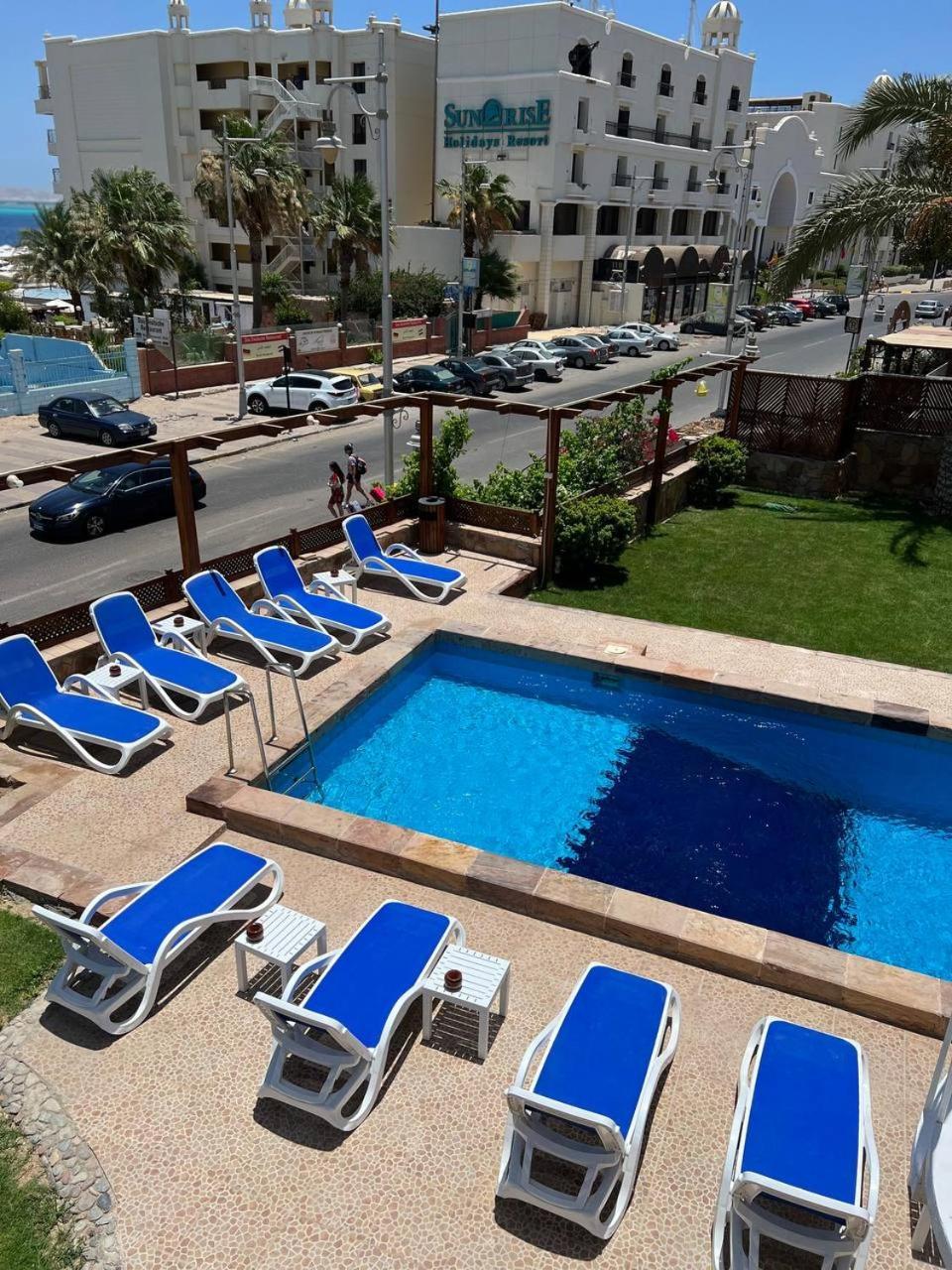 Serafy City Center Hostel And Pool For Foreigners Adults Only Hurghada Esterno foto