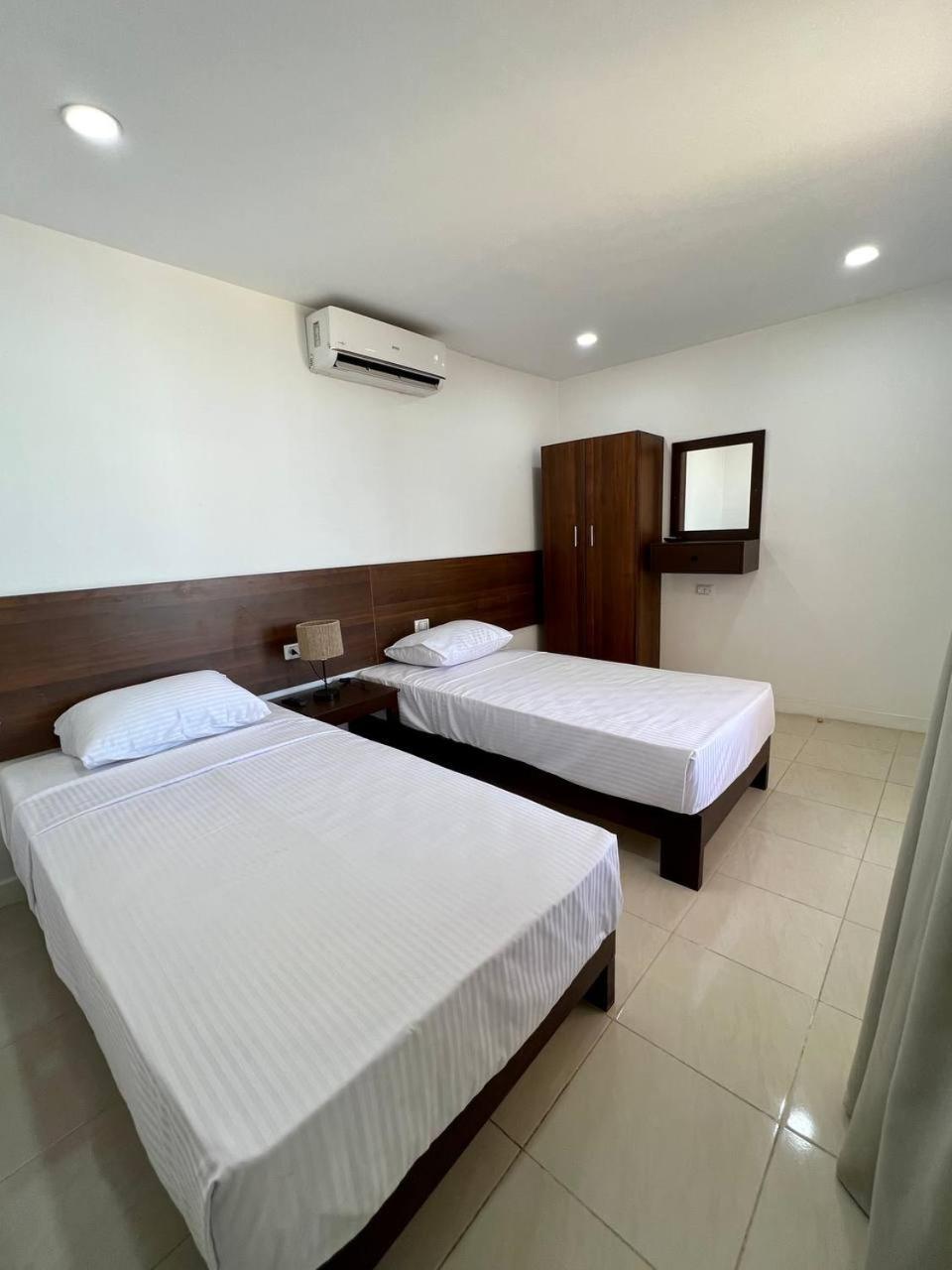 Serafy City Center Hostel And Pool For Foreigners Adults Only Hurghada Camera foto