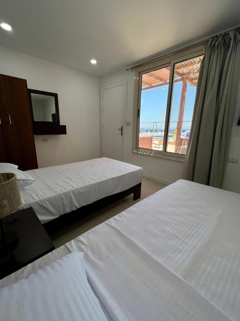 Serafy City Center Hostel And Pool For Foreigners Adults Only Hurghada Camera foto
