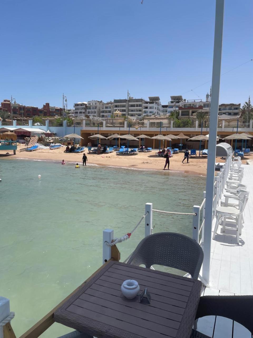 Serafy City Center Hostel And Pool For Foreigners Adults Only Hurghada Esterno foto